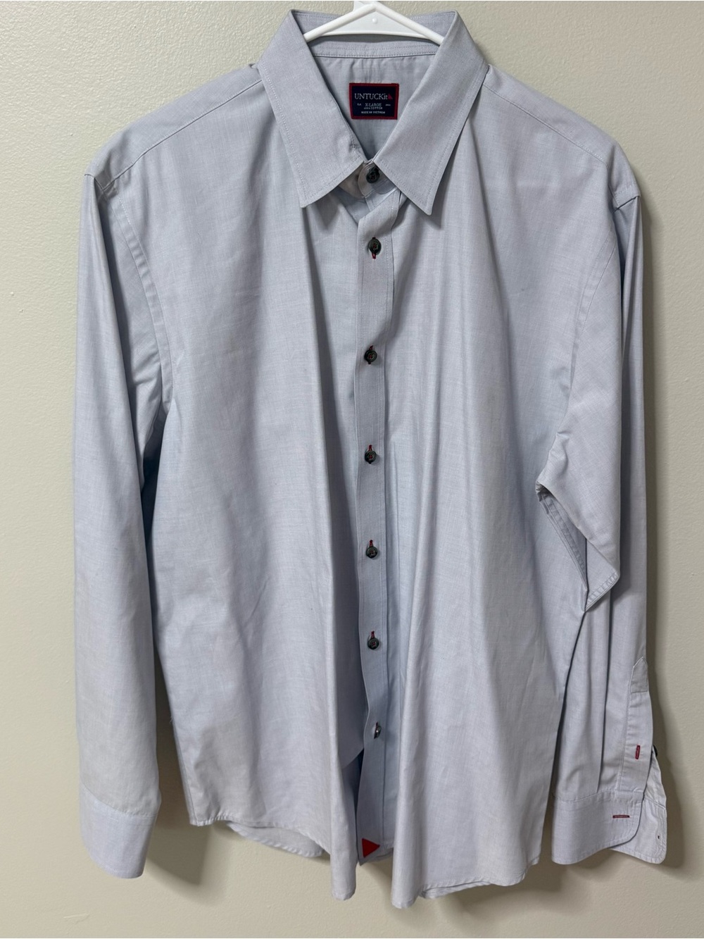 UNTUCKit Wrinkle-Free Rubican Shirt – Gray with Red Stitching Size XLarge